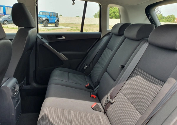 Volkswagen Tiguan cena 29500 przebieg: 194000, rok produkcji 2008 z Kostrzyn małe 704